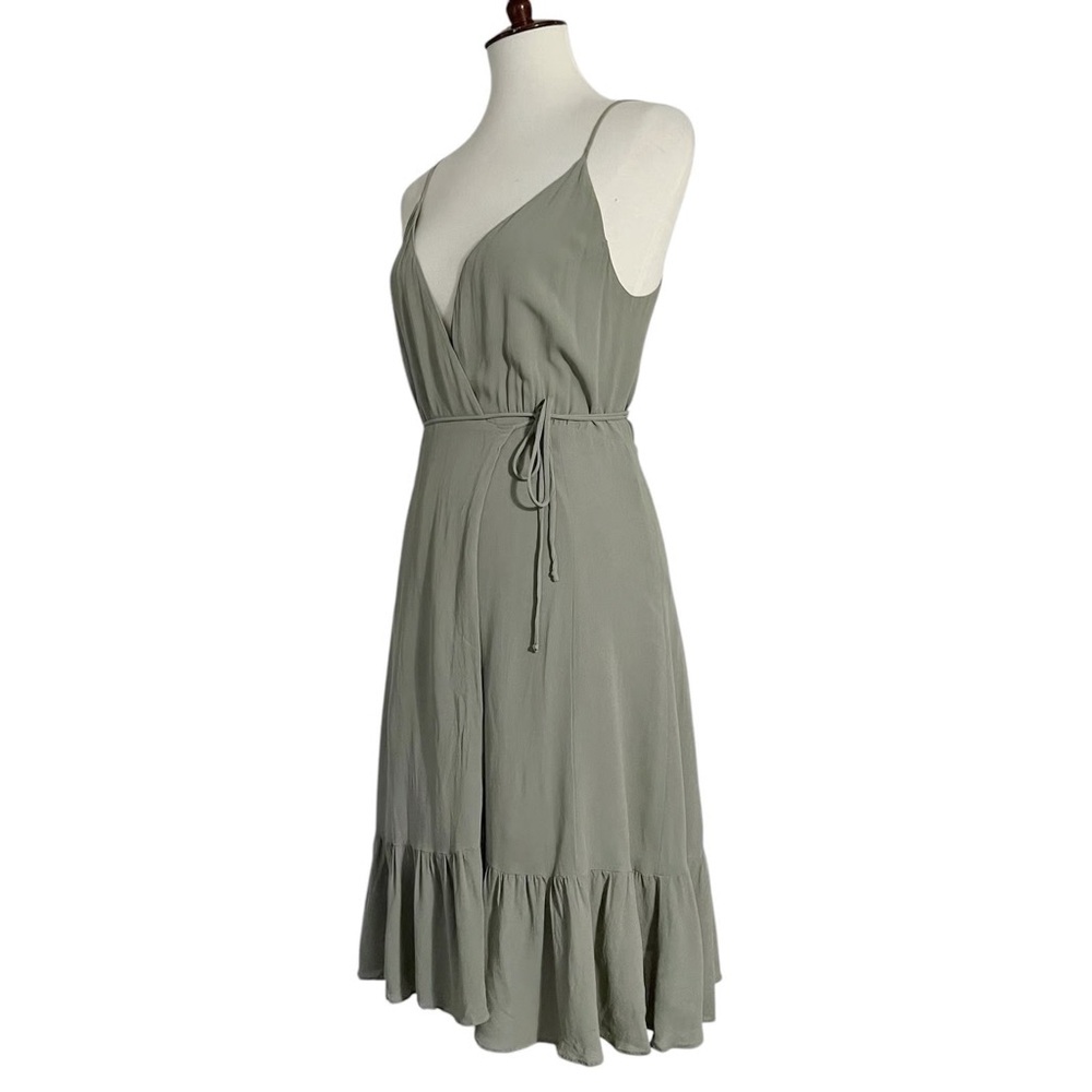 Reformation sleeveless wrap midi dress - Picture 3 of 7
